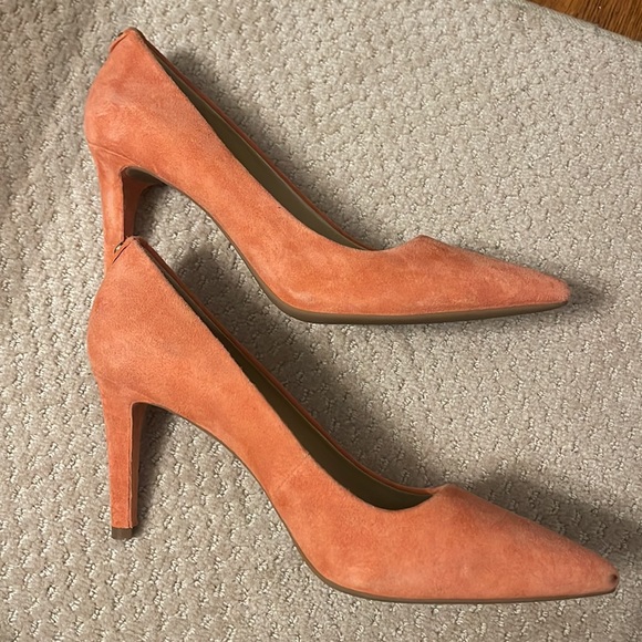 Michael Kors women’s heels size 8.5 - Picture 3 of 6